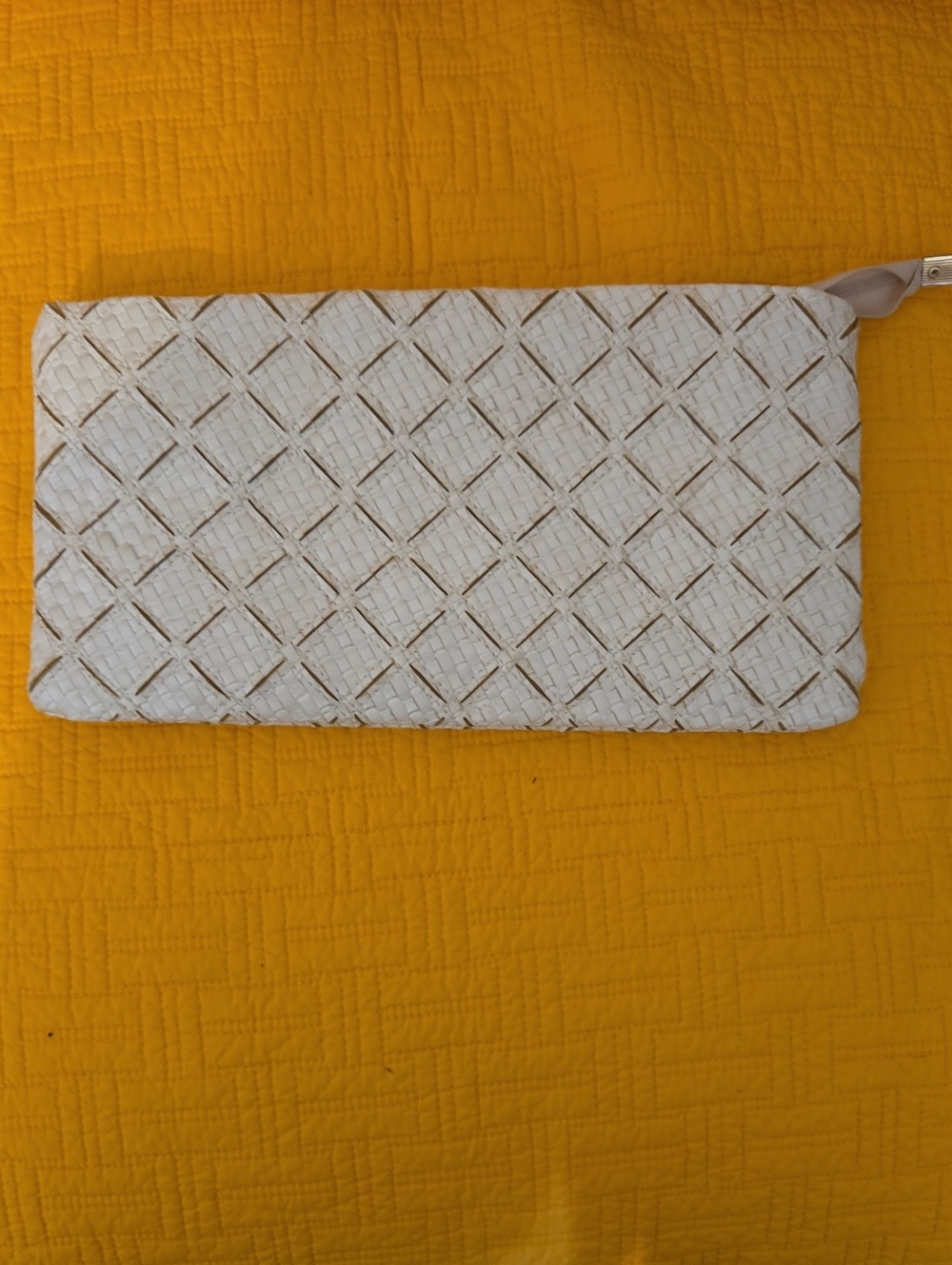 Vintage White Woven Wristlet Clutch